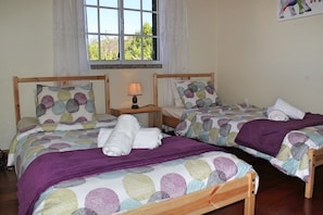 4 bedrooms, desk, iron/ironing board, WiFi - Large house, sunny Calheta | Casa Vista Bela (Estreito da Calheta)