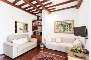 TV, DVD player, books, video library