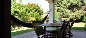 Seen und Berge, geräumige Villa für 8 Personen in ruhiger Lage großer Garten