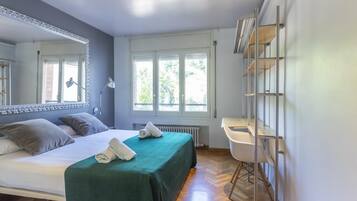 4 bedrooms, in-room safe, iron/ironing board, travel crib