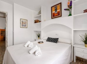 8 bedrooms, iron/ironing board, free WiFi, bed sheets - Villa Enzo - PlusHolidays (Moraira)