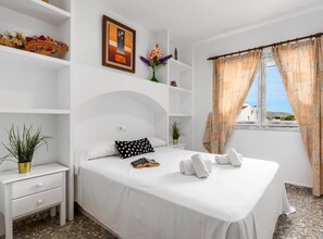 8 dormitoris, planxa i posts de planxar, wifi gratuïta i roba de llit 