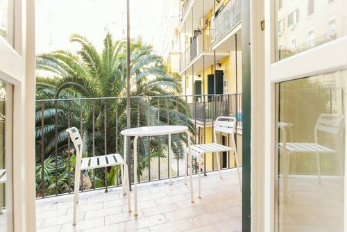 Rome, very close to the historic center, spacious and modern apartment for 9