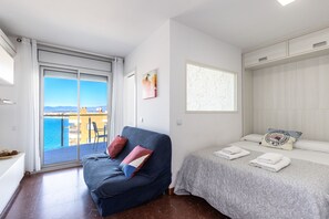 Strykejern/-brett, wi-fi (inkludert) og sengetøy