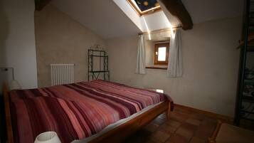 2 chambres, fer et planche à repasser, Wi-Fi gratuit