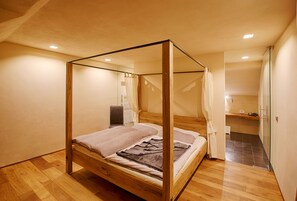 1 slaapkamer, een strijkplank/strijkijzer, internet, beddengoed