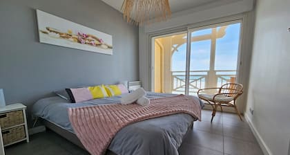 Pasino bright apartment,+Terrace15m²,face mer, WIFI, Parking included, 8p,N°6