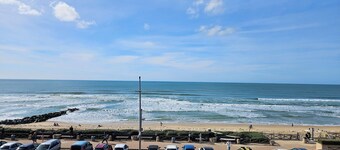 Pasino bright apartment,+Terrace15m²,face mer, WIFI, Parking included, 8p,N°6