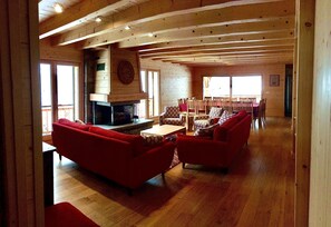 TV, fireplace, foosball, table tennis
