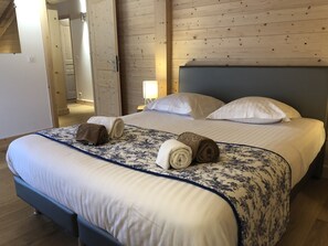 7 makuuhuonetta, silitysrauta/-lauta, vauvan matkasänky, ilmainen Wi-Fi