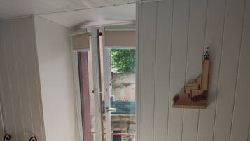 1 makuuhuone, silitysrauta/-lauta, vauvan matkasänky, ilmainen Wi-Fi