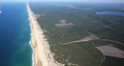 Pasino Bright apartment + furnished patio 35mÂČ,WIFI,Parking included, 8 pers, N°7