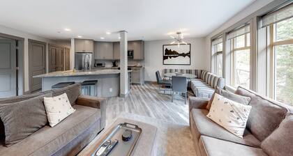 Lämmin ja ski-in / ski-out huoneisto w / pääsy altaat, kylpytynnyrit, ja enemmän!