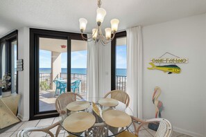 Dining - Phoenix East 405 by Liquid Life (Orange Beach)