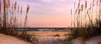 Stunning Liberty Lane Carriage House.