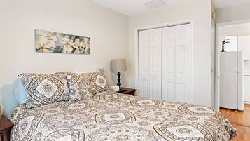 1 bedroom, iron/ironing board, free WiFi, bed sheets