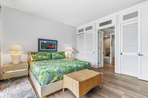 2 bedrooms, iron/ironing board, free WiFi, bed sheets - Oceanfront Mauna Lani Terrace Condo - Beach Access (Kamuela)