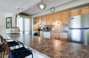 Fridge, microwave, oven, stovetop - Gold Camp Miner's Claim Condo: On Shuttle Route (Breckenridge)