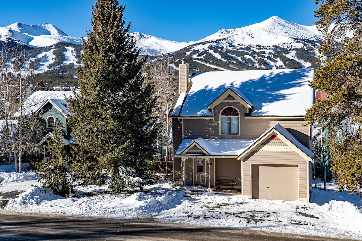 Mountain Comfort Haus: Hot Tub, Killer Views