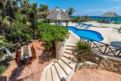 4 Bedroom oceanfront home centrally located in Akumal. Pool, AC, Wifi, Cook