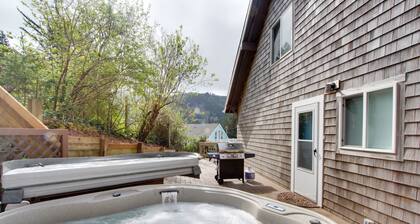 Ihastuttava kotiin w / merinäköala ja yksityinen kylpytynnyri - vain kolmen korttelin rantaan