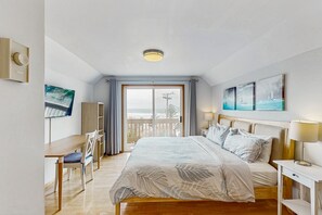 4 bedrooms, internet, bed sheets