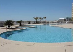 Piscine intérieure