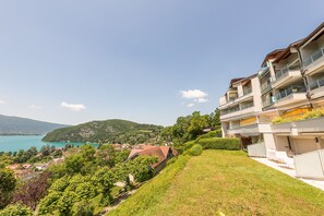 Vue lac - Location saisonnière