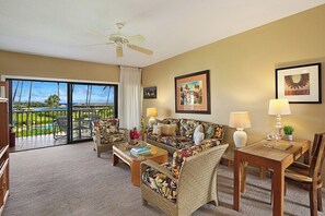 Flat-screen TV, DVD player, stereo - Poipu Sands 123 Beautiful Ocean View AC Suite Paradise (Koloa)