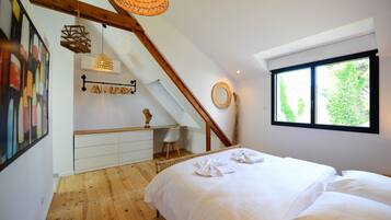 5 slaapkamers, een strijkplank/strijkijzer, gratis wifi, beddengoed