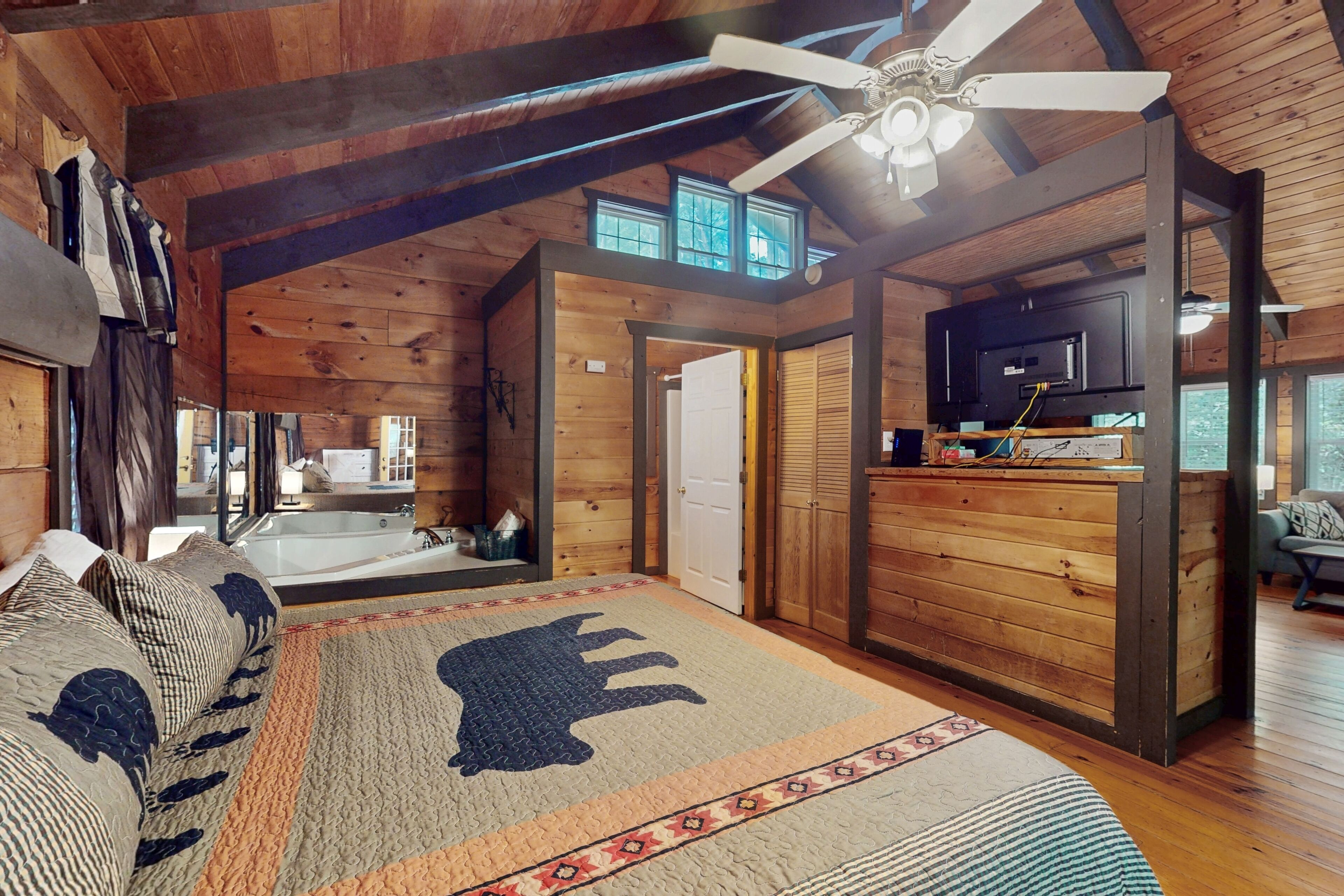 1 slaapkamer, een strijkplank/strijkijzer, internet, beddengoed