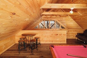 غرفة الألعاب