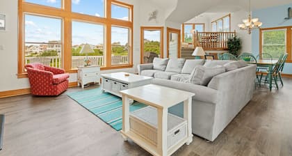 As Time Goes By: Dog-friendly, Elevator, Pool, Hot Tub