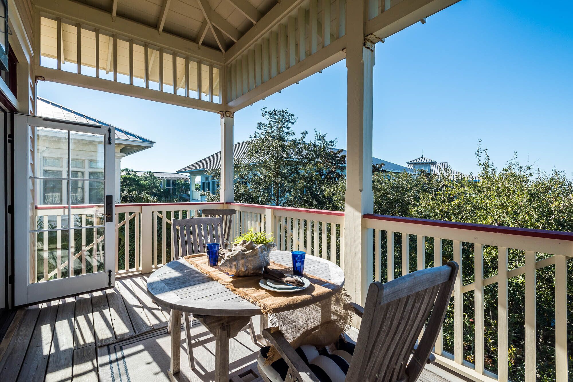 Book Now for Fall! South of 30A in Park District! Seconds from Beach & Beach Club!