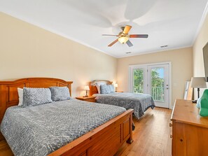 Fourth Bedroom - Two Queens - Upper Level - Lazy Dayz | Pet Friendly, Great for Large Groups! (Tybee Island)