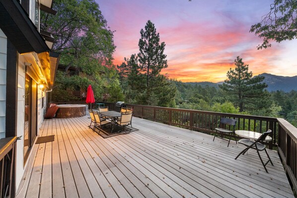 تناول الطعام بالخارج