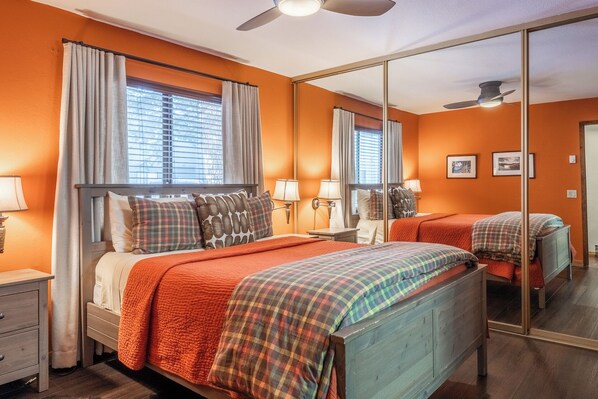 3 chambres, fer et planche à repasser, lit de bébé portatif