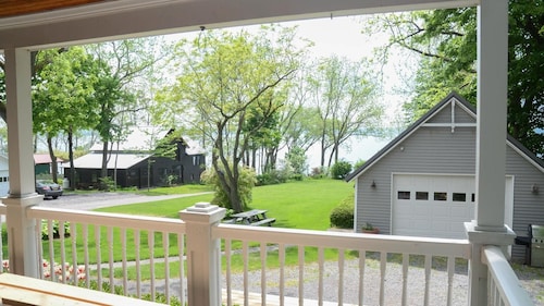 Aurora Escape: "Spectacular Design Awaits You!"