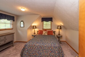 6 quartos, Wi-Fi de cortesia, roupa de cama