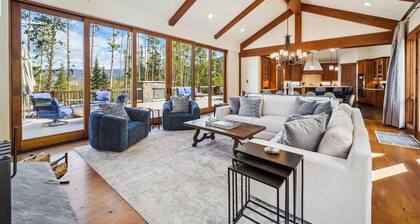Highlands Hideaway: Gorgeous Breckenridge Private Home with Private Ski Shuttle!