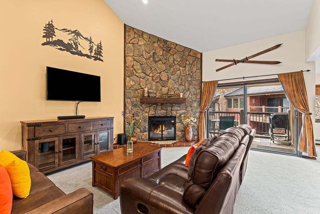 TV, fireplace, DVD player