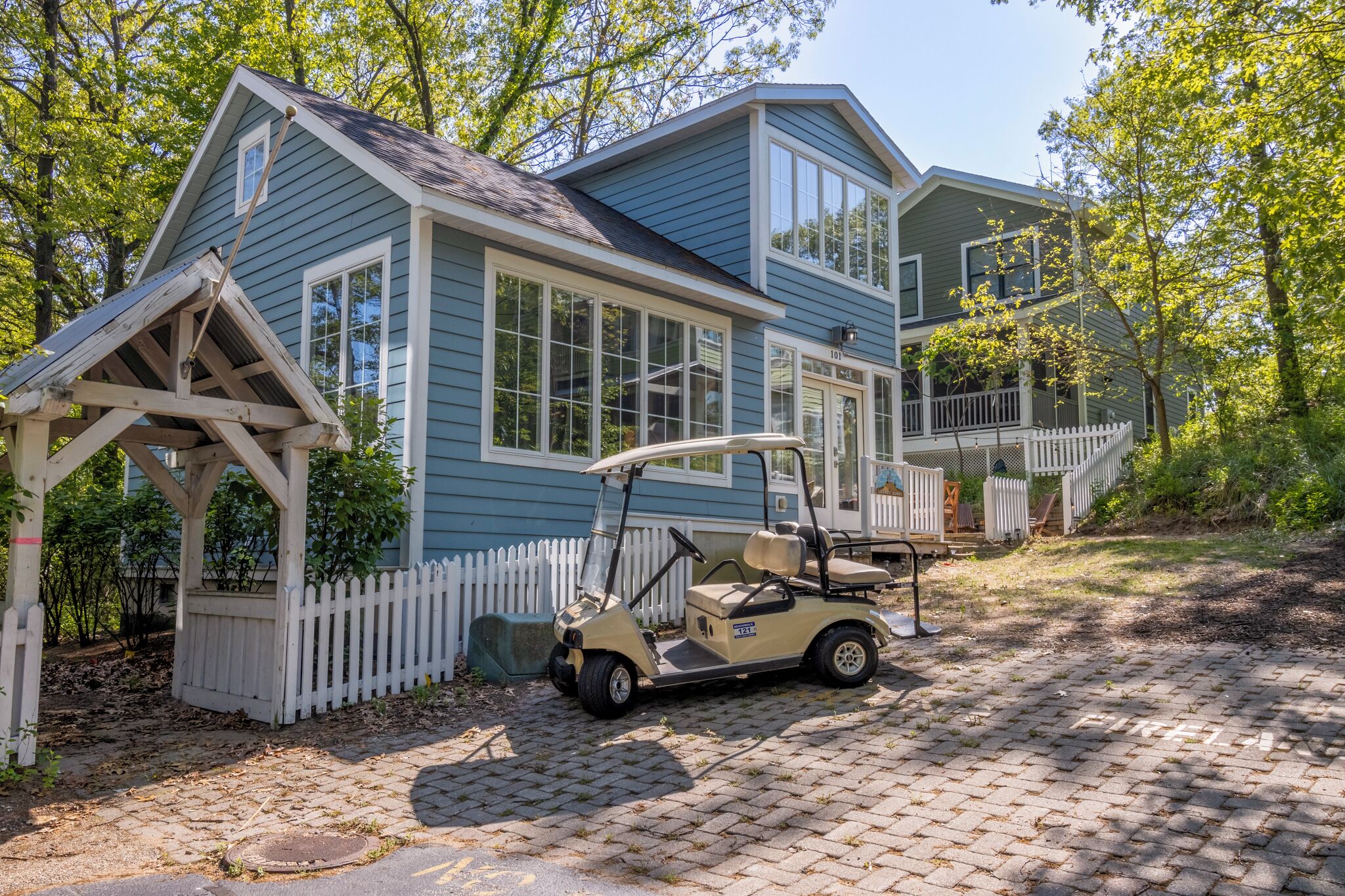 Cozy Cottage in Beachwalk Resort- Sheridan Beach, Pool, Tennis, Parks + more!