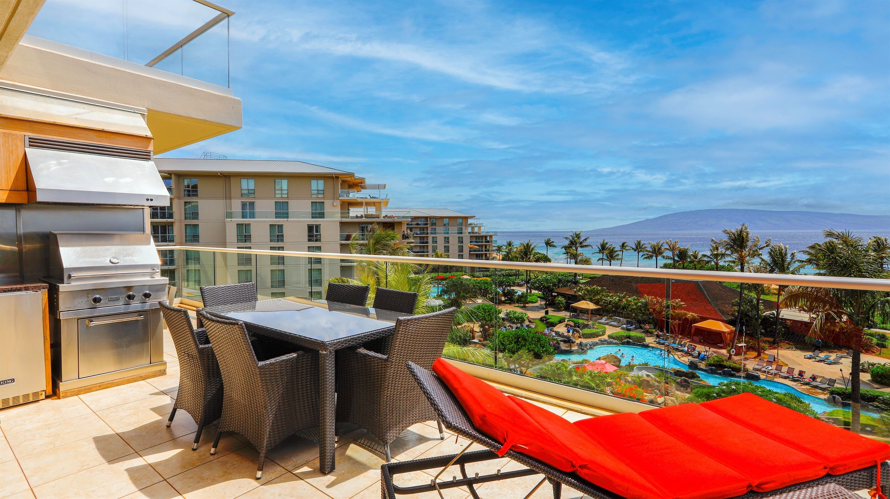 Experience these spectacular frontline ocean views in Konea 501!