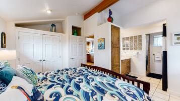 1 bedroom, internet, bed sheets