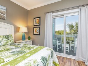 3 chambres, fer et planche à repasser, Wi-Fi, draps fournis