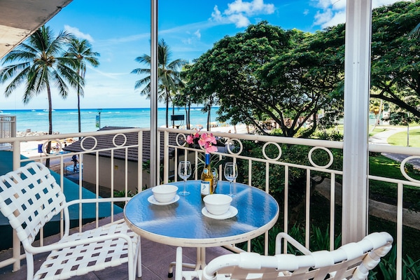 Wine and Dine on the Lanai with this Gorgeous Ocean Front View