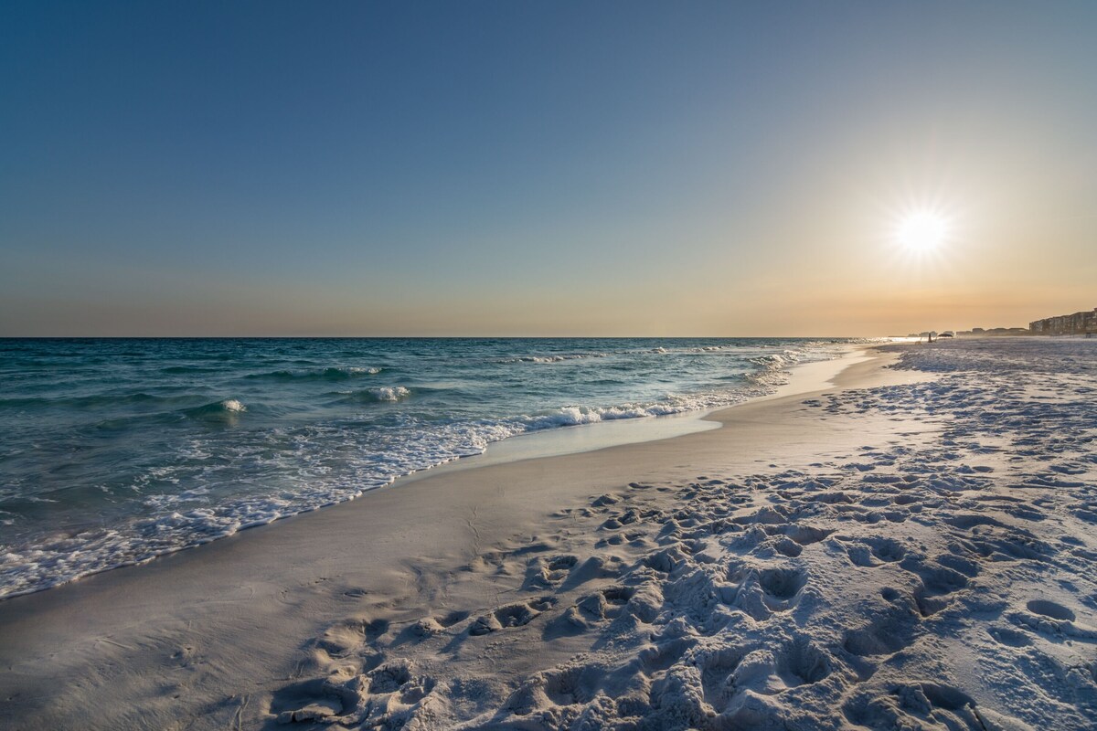 Photo 50 of Beach Service Included! Pet Friendly! CLM 7B!