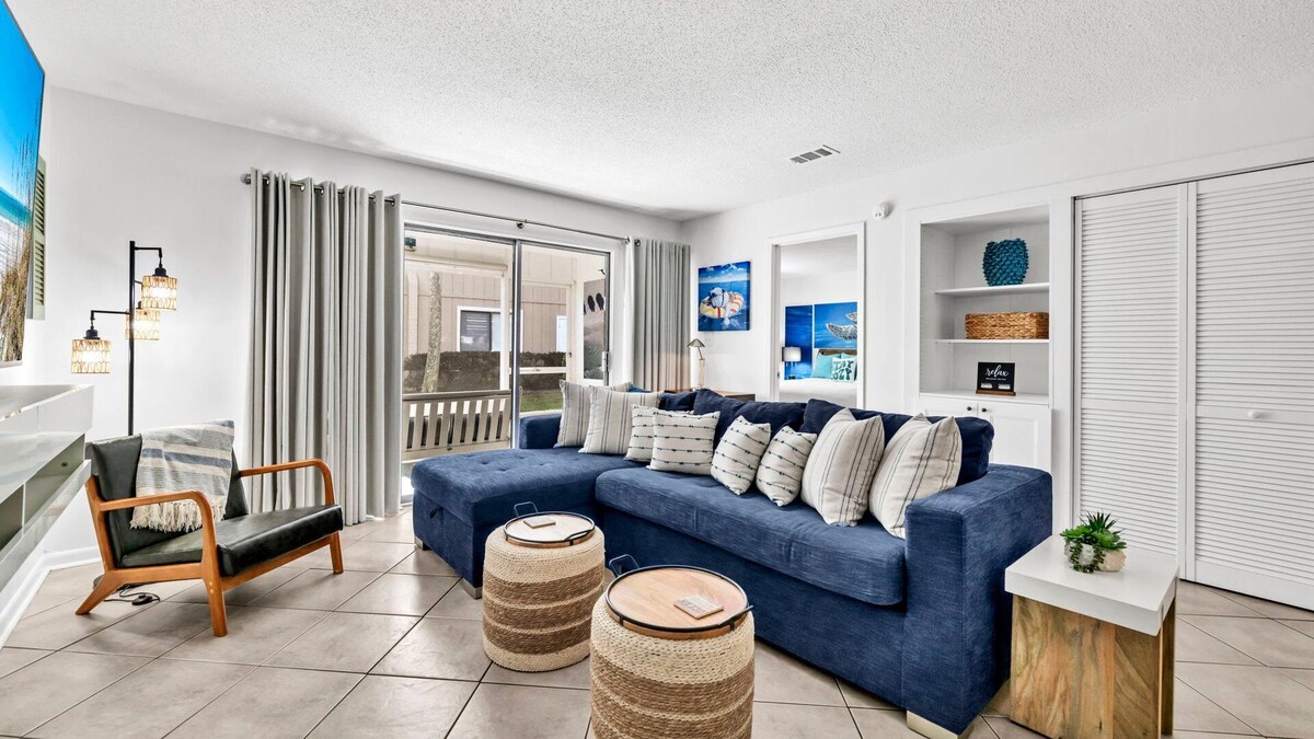 Photo 2 of Beach Service Included! Pet Friendly! CLM 7B!