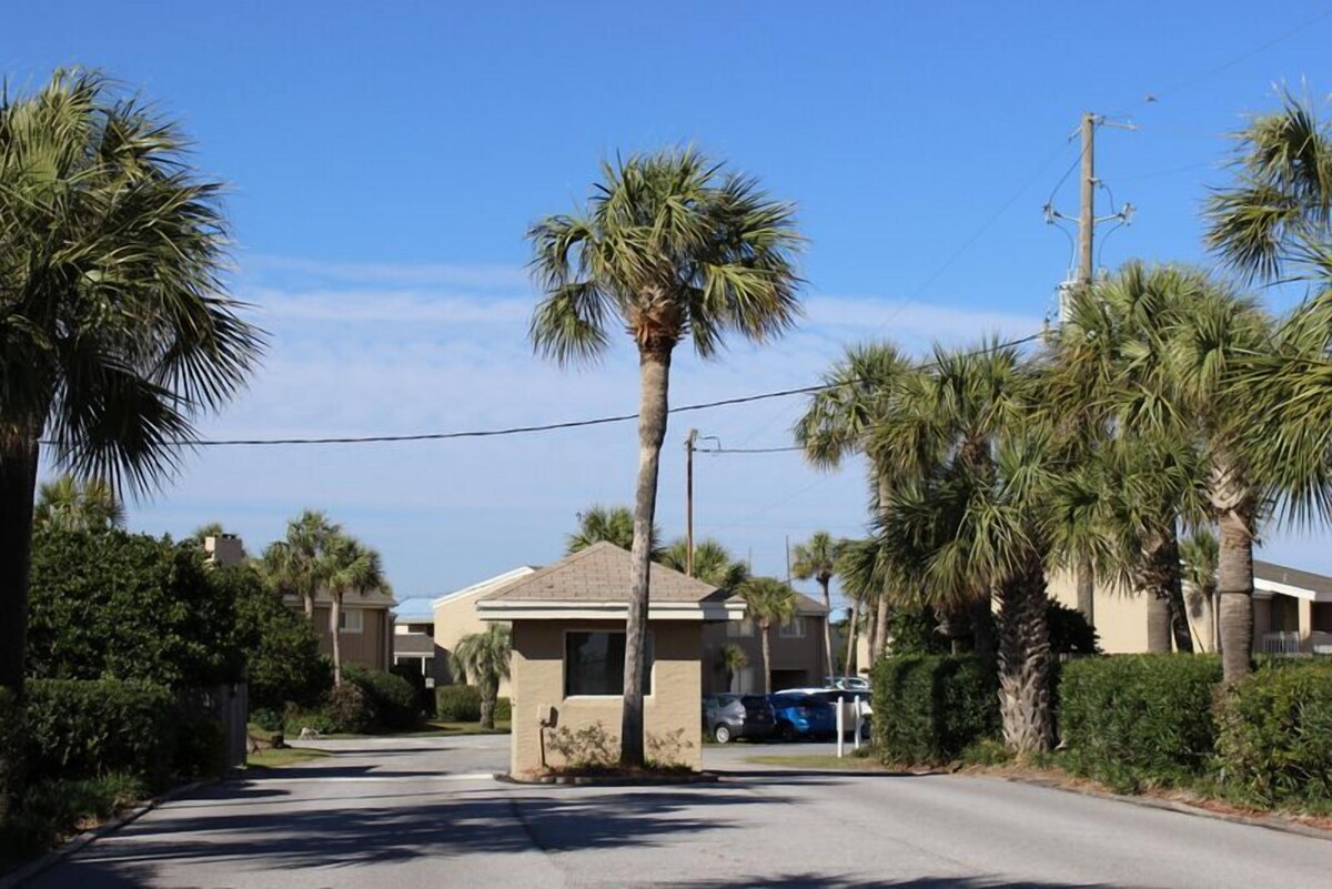 Photo 42 of Beach Service Included! Pet Friendly! CLM 7B!