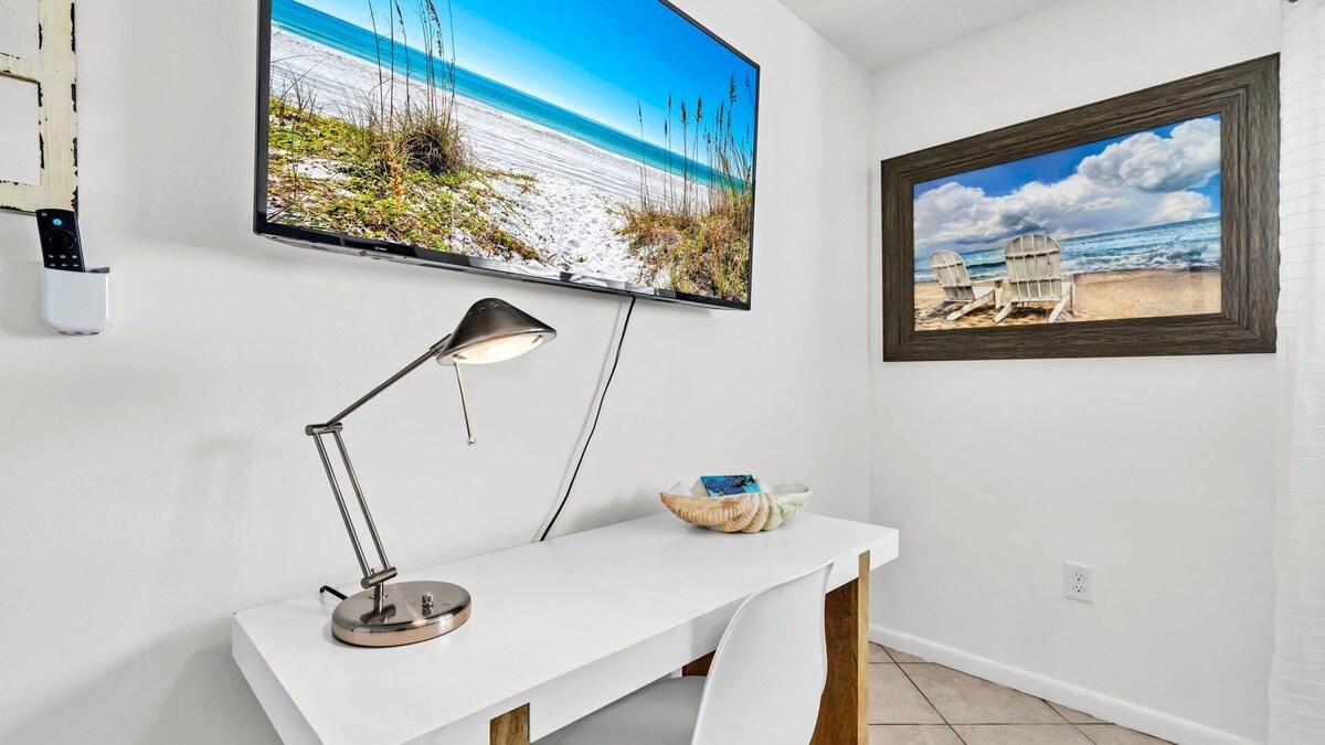 Photo 11 of Beach Service Included! Pet Friendly! CLM 7B!